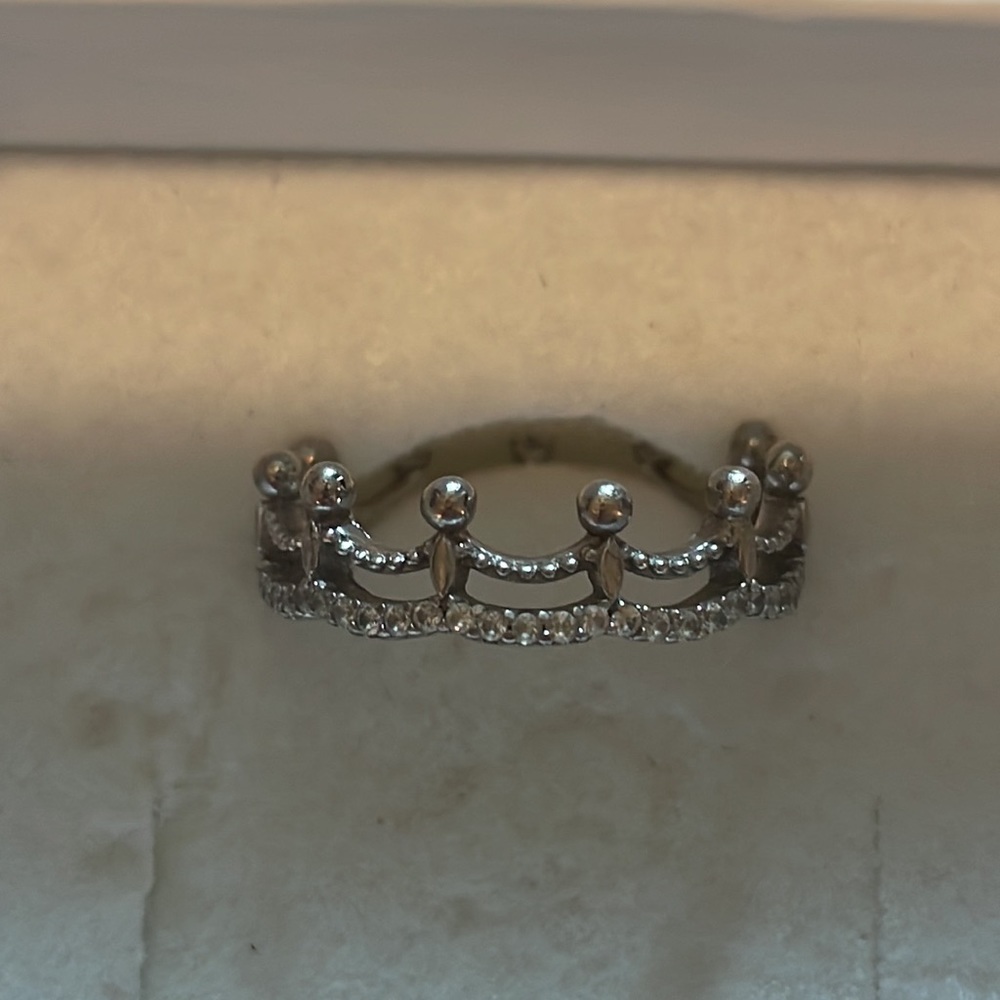 Crown Ring - Picture 5 of 6